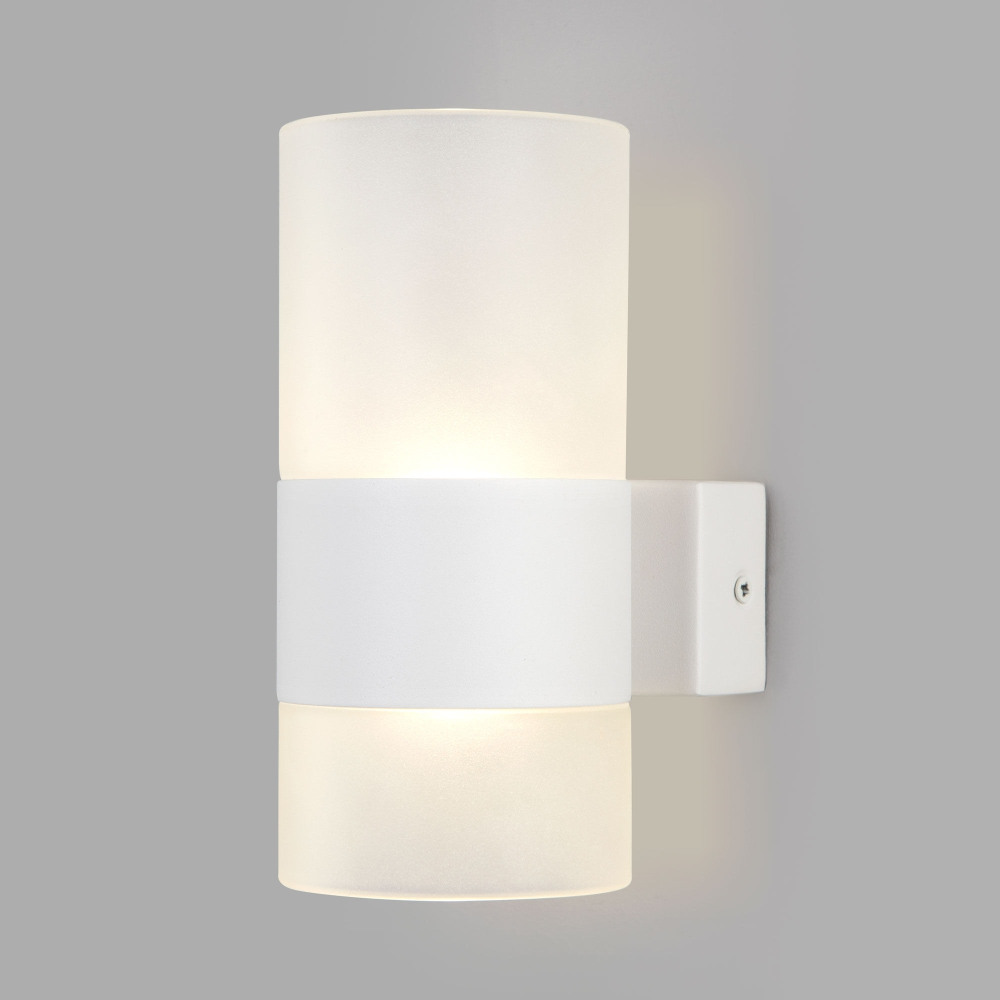 Настенный светильник Watford 40021/1 LED белый/матовый Eurosvet